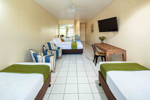 Hides Hotel - Accommodation Coffs Harbour 14