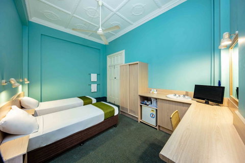 Hides Hotel - Accommodation Coffs Harbour 17