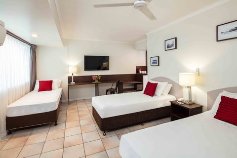 Hides Hotel - Accommodation Coffs Harbour 8