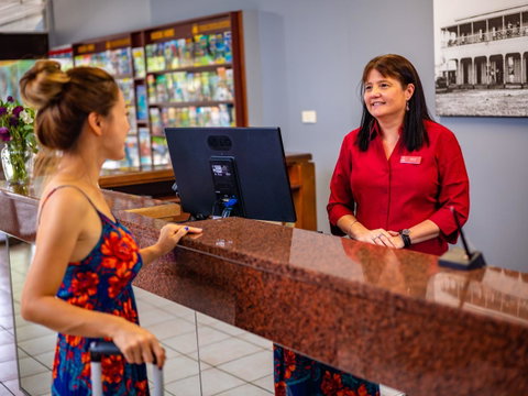Hides Hotel - Accommodation Coffs Harbour 11