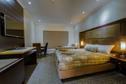 Western Downs Motor Inn - Accommodation Coffs Harbour 1