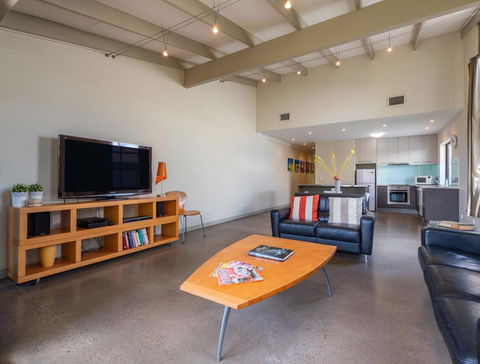 Wilson Ave Unit 2, 13 Wilson Ave - Accommodation Coffs Harbour 1
