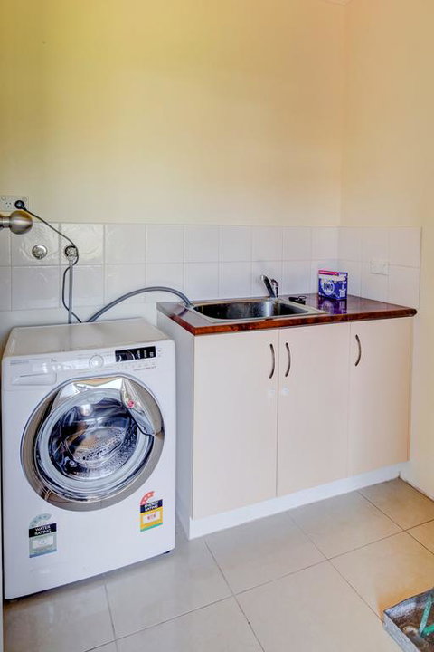 Wings And Waves - Accommodation Coffs Harbour 3