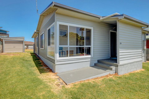 Wings And Waves - Accommodation Coffs Harbour 2