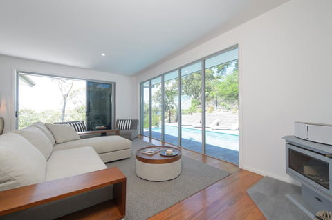 YARINGA - Retreat Style Accomodation With Swimming Pool - Accommodation Coffs Harbour 0