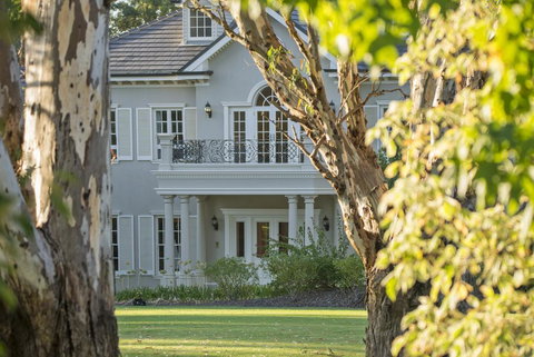 Yatahlia Manor Luxury Homestay - Accommodation Coffs Harbour 1