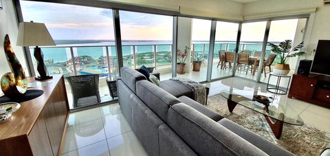 ZEN BY THE WATER - Darwin Premier Retreat - Accommodation Coffs Harbour 2
