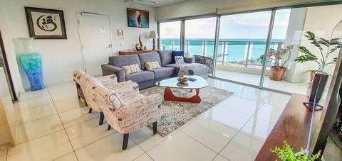 ZEN BY THE WATER - Darwin Premier Retreat - Accommodation Coffs Harbour 0