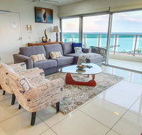 ZEN BY THE WATER - Darwin Premier Retreat - Accommodation Coffs Harbour