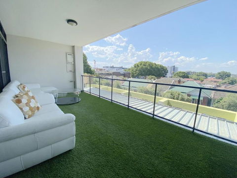 A Cozy 2B2B Apartment Near Airport & Train Station - Accommodation Coffs Harbour 0