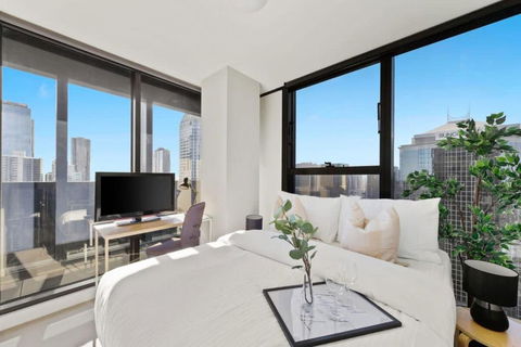 A 2BR Apt On Collins With City Views FREE Parking - Accommodation Coffs Harbour 0
