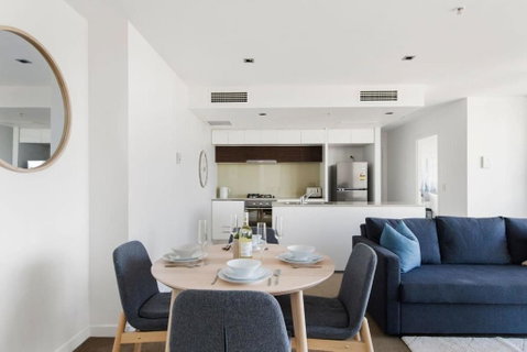 A 2BR Apt With Amazing Harbor Views FREE Parking - Accommodation Coffs Harbour 3
