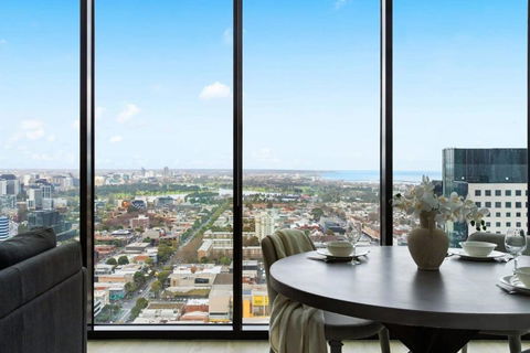 A Cozy 2BR Apt With Panoramic Views FREE Parking - Accommodation Coffs Harbour 0
