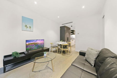 A Cozy & Lovely 2BR Apt Near Melbourne Central - Accommodation Coffs Harbour 0