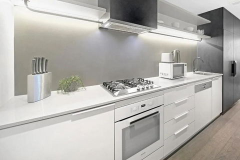 A Cozy & Lovely 2BR Apt Near Melbourne Central - Accommodation Coffs Harbour 3