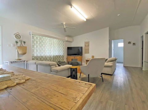 A LITTLE GREY SHACK - Accommodation Coffs Harbour 1