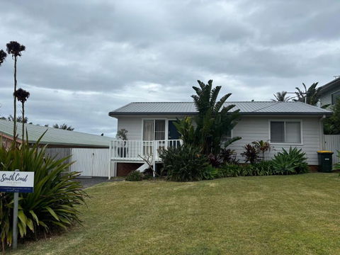 A Little Ocean Breeze - Accommodation Coffs Harbour 1