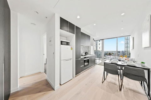 A Lux & Cozy Apt Next To Southern Cross Station - Accommodation Coffs Harbour 4