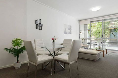 A Modern & Comfy Studio Next To Darling Harbour - Accommodation Coffs Harbour 3