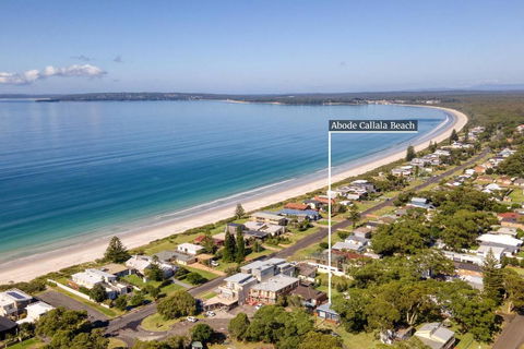 Abode Callala Beach Jervis Bay - 100m To Beach! - Accommodation Coffs Harbour 1