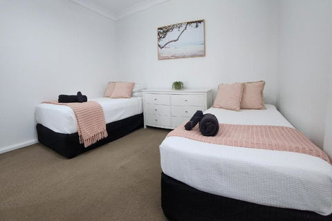 Abode On Market In The Heart Of Woolgoolga - Accommodation Coffs Harbour 3