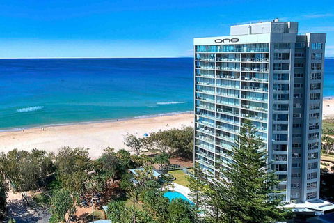 Absolute Beachfront Central Surfers Paradise - Accommodation Coffs Harbour 0