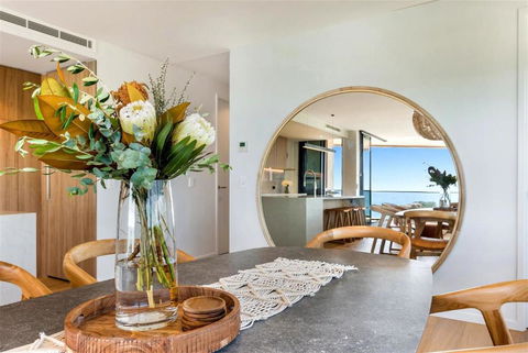 Absolute Beachfront Luxury Apartment - Accommodation Coffs Harbour 4