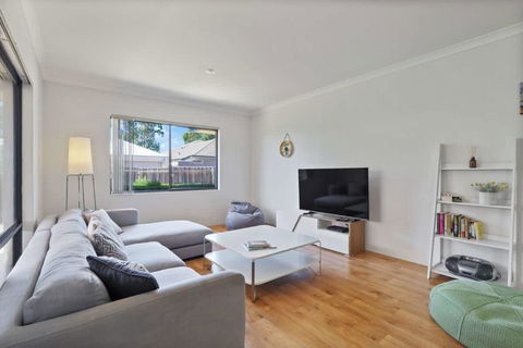 Across The Way, Golf And Beach Heaven - Accommodation Coffs Harbour 1