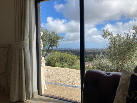 Adelaide And Adelaide Hills Self Contained Private Guest Suite - Accommodation Coffs Harbour 2