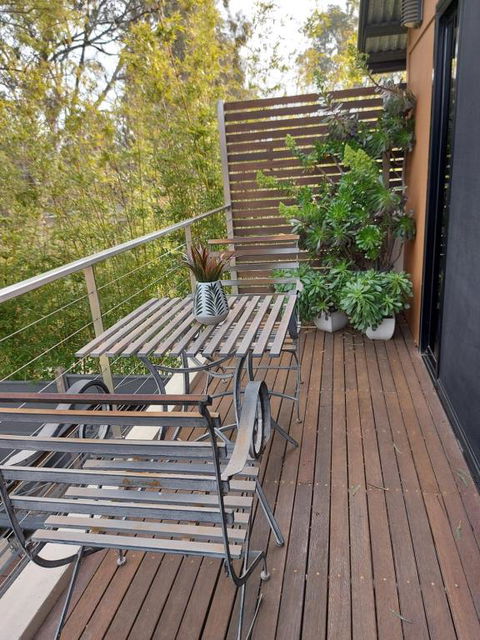 Adelphi Apartment 6 Riverview 2 BDRM Or 6A King Studio Riverview Both With Balconies - Accommodation Coffs Harbour 3