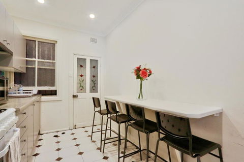 Affordable 3 Bedroom House Darlinghurst With 2 E-Bikes Included - Accommodation Coffs Harbour 3