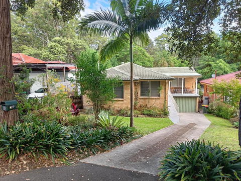 Affordable, Private Apartment With Garage Parking - Accommodation Coffs Harbour 1