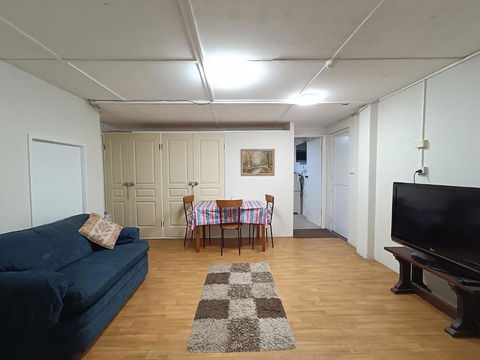 Affordable, Private Apartment With Garage Parking - Accommodation Coffs Harbour 2
