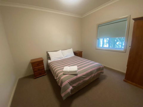 Airfield Tourist Park Temora - Accommodation Coffs Harbour 1