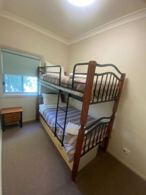 Airfield Tourist Park Temora - Accommodation Coffs Harbour 3