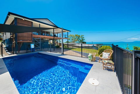 Airlie Oasis - Accommodation Coffs Harbour 2