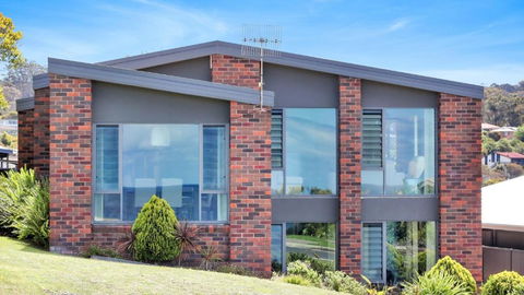 Aisling Saifir - Accommodation Coffs Harbour 1
