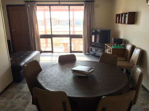 All Decked Out In Edithburgh - Accommodation Coffs Harbour 3