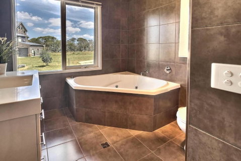 Alpine Edge - Accommodation Coffs Harbour 4