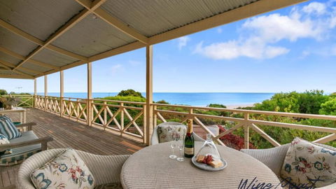 Alton House By Wine Coast Holidays - Accommodation Coffs Harbour 1