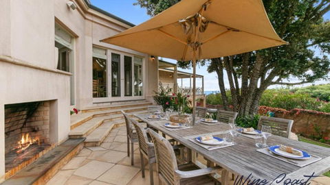 Alton House By Wine Coast Holidays - Accommodation Coffs Harbour 4