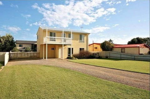 Alton Seas 67 Hargreaves Rd Middleton - No Linen Included - Accommodation Coffs Harbour 1