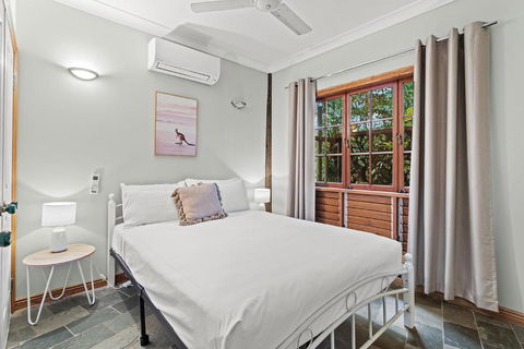 Amaroo On Airlie - Accommodation Coffs Harbour 4