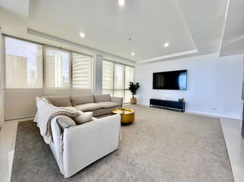 Amazing Aria Luxury On The 8th Floor, Broadbeach - Accommodation Coffs Harbour 1