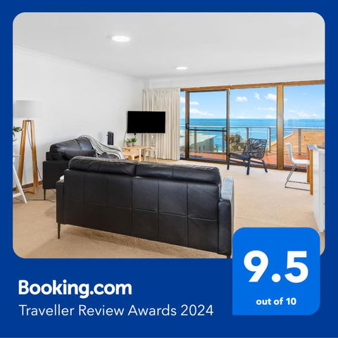 Amazing Ocean Views At This Exclusive 4 BR Holiday Home - Accommodation Coffs Harbour 1