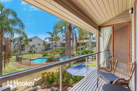 Amazing Waterfront Location - Accommodation Coffs Harbour 2