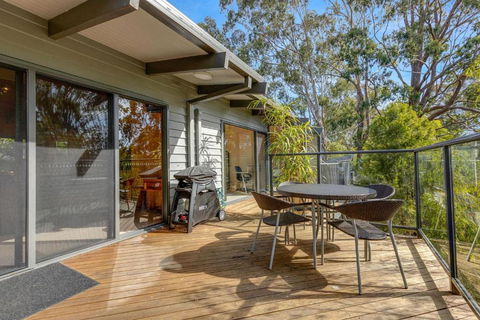 Anchorage Views - Accommodation Coffs Harbour 3