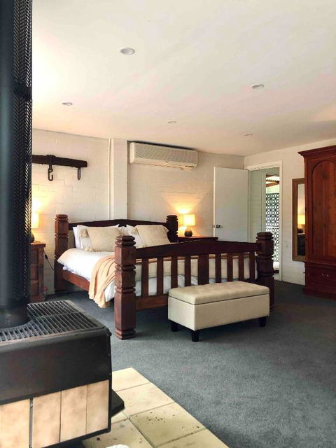 Annies Barn, Fitzroy Falls - Accommodation Coffs Harbour 3