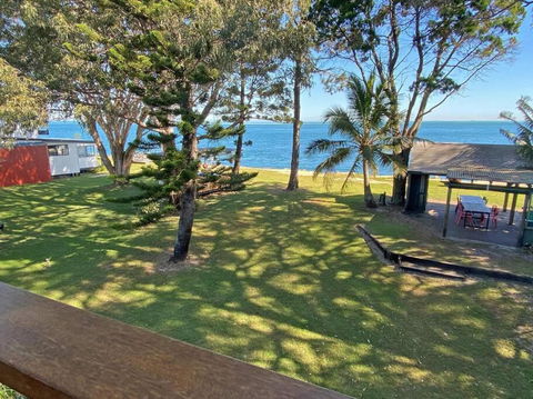ANNIES HOUSE - Accommodation Coffs Harbour 0