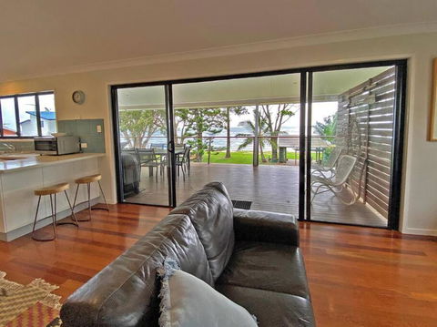 ANNIES HOUSE - Accommodation Coffs Harbour 2
